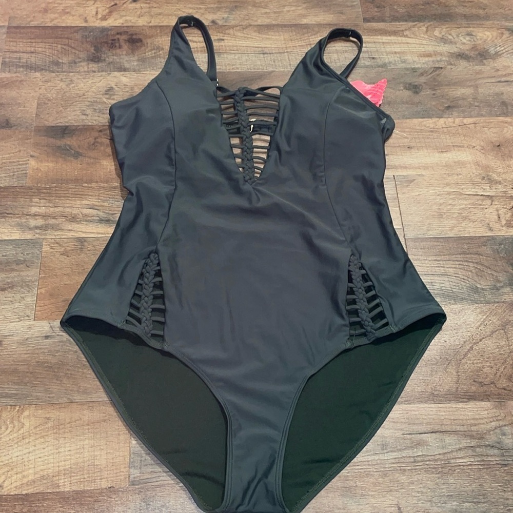 Coral Tropics One Piece Olive Green Swimsuit.  NWT.  Size‎ 1X-2X.